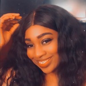 Meet your Posher, Deizhanae